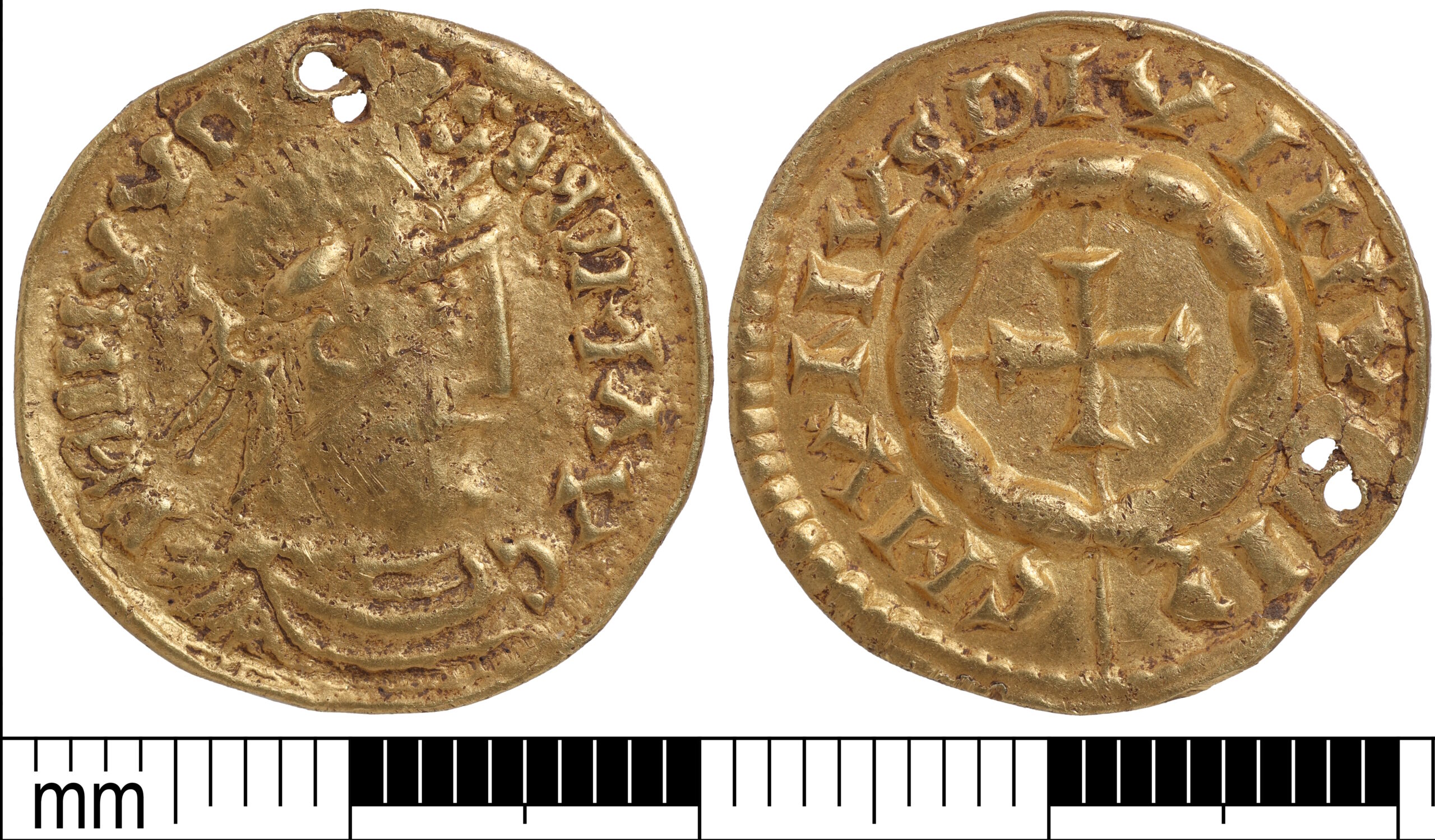 Pingente de moeda de ouro do invasor Viking encontrado em Norfolk – The History Blog