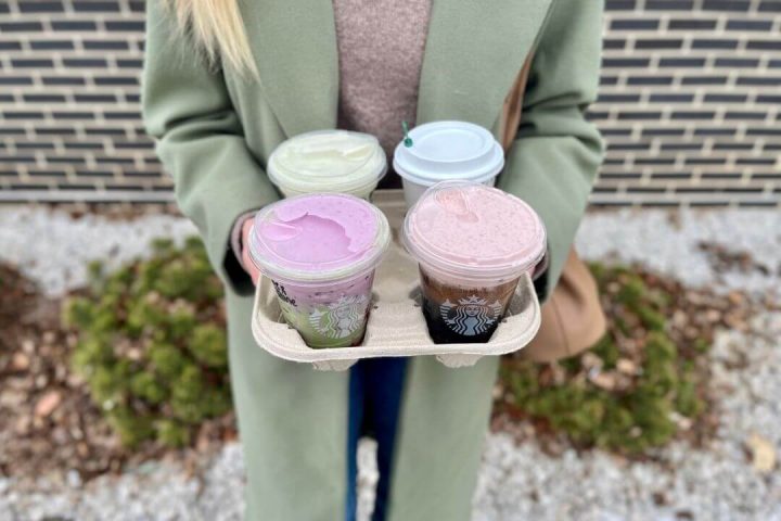 A Starbucks lançou uma tonelada de novos itens em fevereiro, então experimentei todos