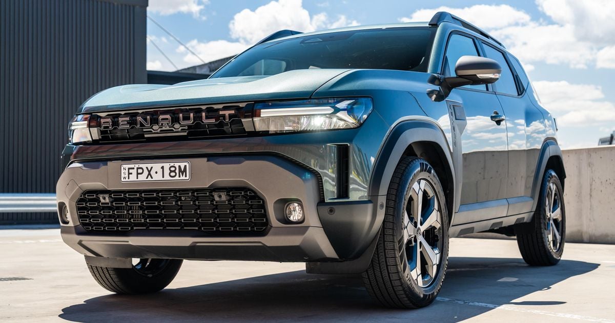 Renault Austrália garante mais estoque de Duster para combater Suzuki Jimny atualizado