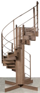 Seção da escadaria da Torre Eiffel vai à martelada – The History Blog