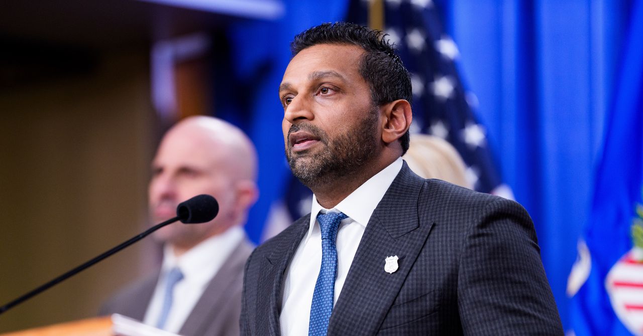 Legisladores dos EUA agem para eliminar o acesso de escuta telefônica sem mandado do FBI