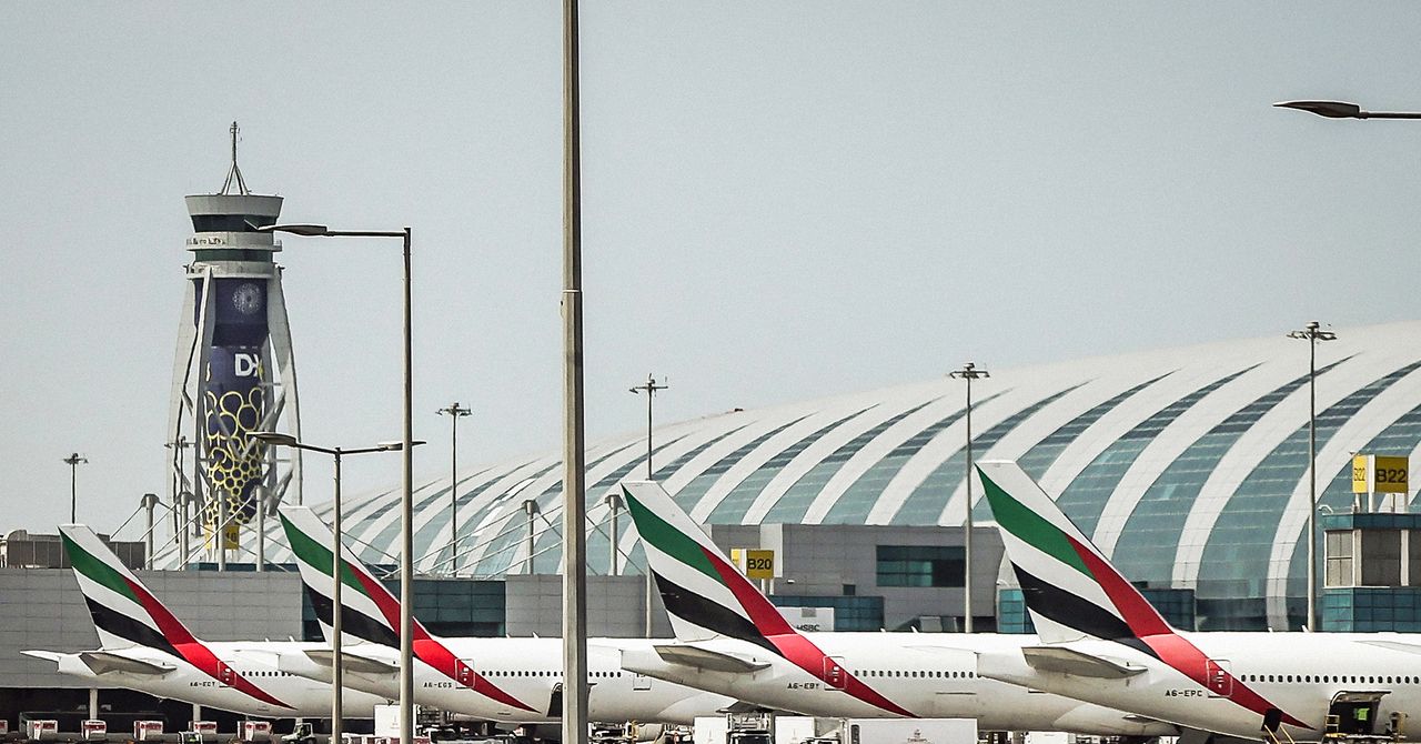 Preços mais altos do combustível para aviação podem destruir seus planos de viagens de verão