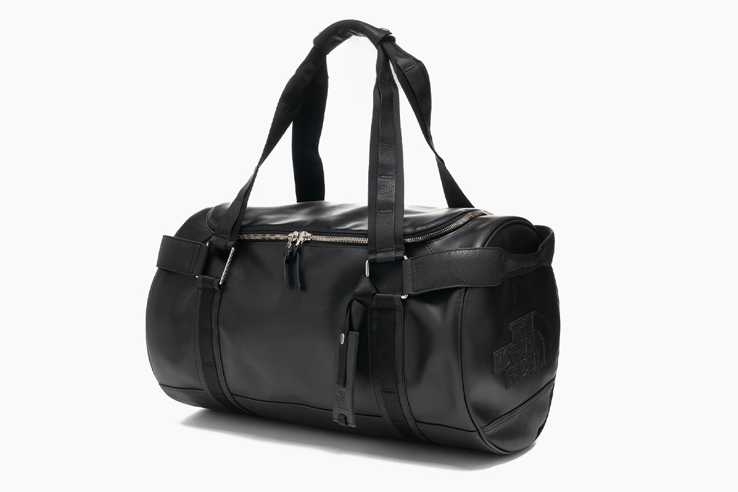 The North Face adiciona uma concha de couro luxuosa à sua mochila base camp