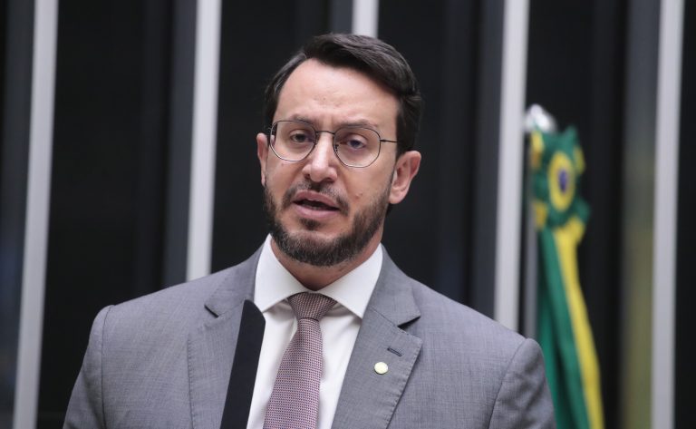 Comissão aprova isenção de impostos para catadores de vidros e plásticos – Notícias