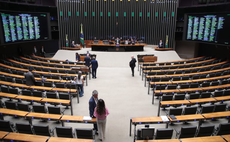 Câmara aprova regime de urgência para três projetos de lei – Notícias