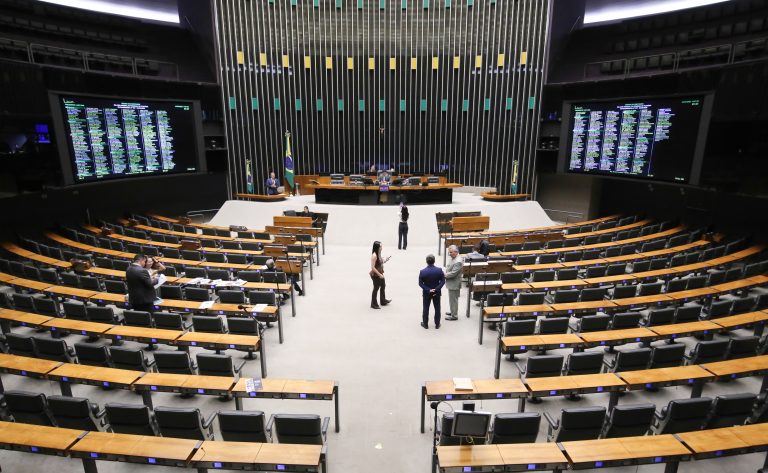 Câmara aprova regime de urgência para cinco projetos de lei – Notícias