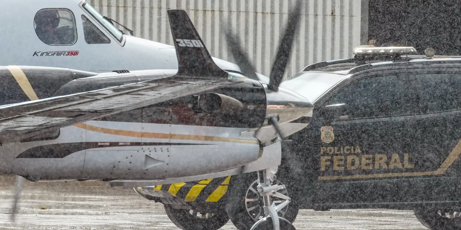 Vorcaro chega a Brasília em voo da PF e vai para presídio federal