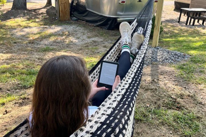 Por que um “Retiro de Leitura” é a ideia de viagem para meninas que você precisa experimentar este ano