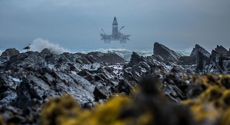 Conflito no Oriente Médio cria crise energética e atinge nações vulneráveis