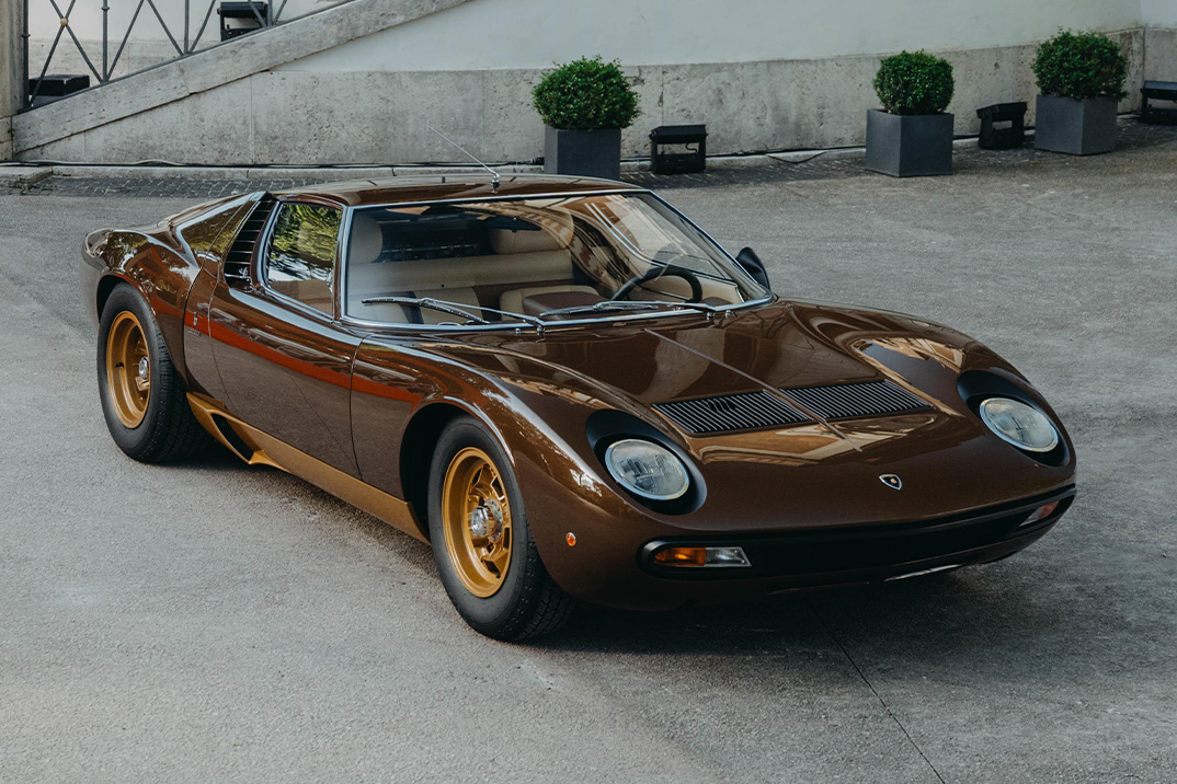 Polo Storico da Lamborghini restaura um Miura SV 1972