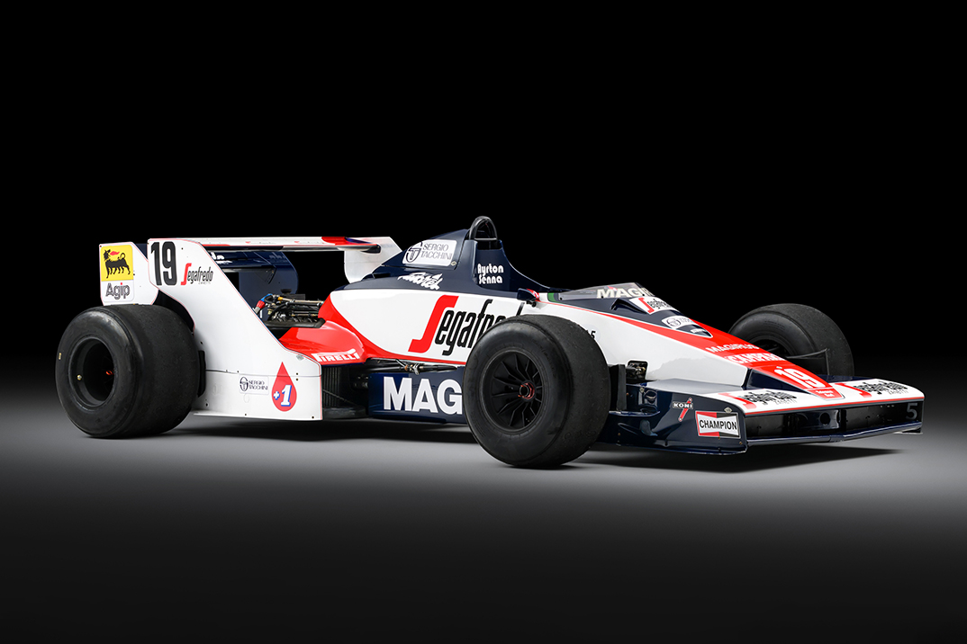 Carro de corrida Toleman 1984 de Ayrton Senna vai a leilão