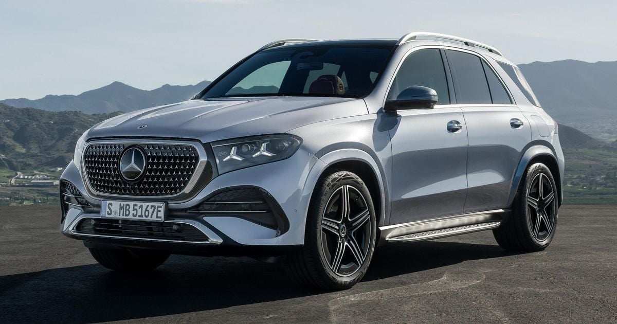 O facelift do Mercedes-Benz GLE 2027 ganha destaque em estrelas e telas