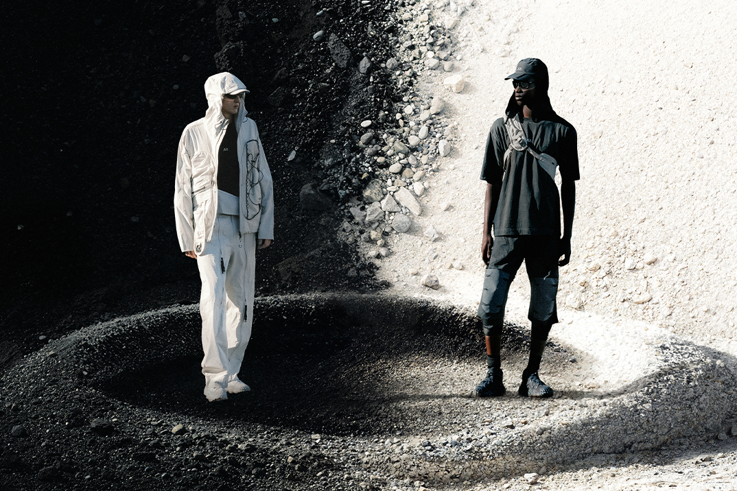 Oakley lança sua coleção SS26 Latitude inspirada em paraquedas