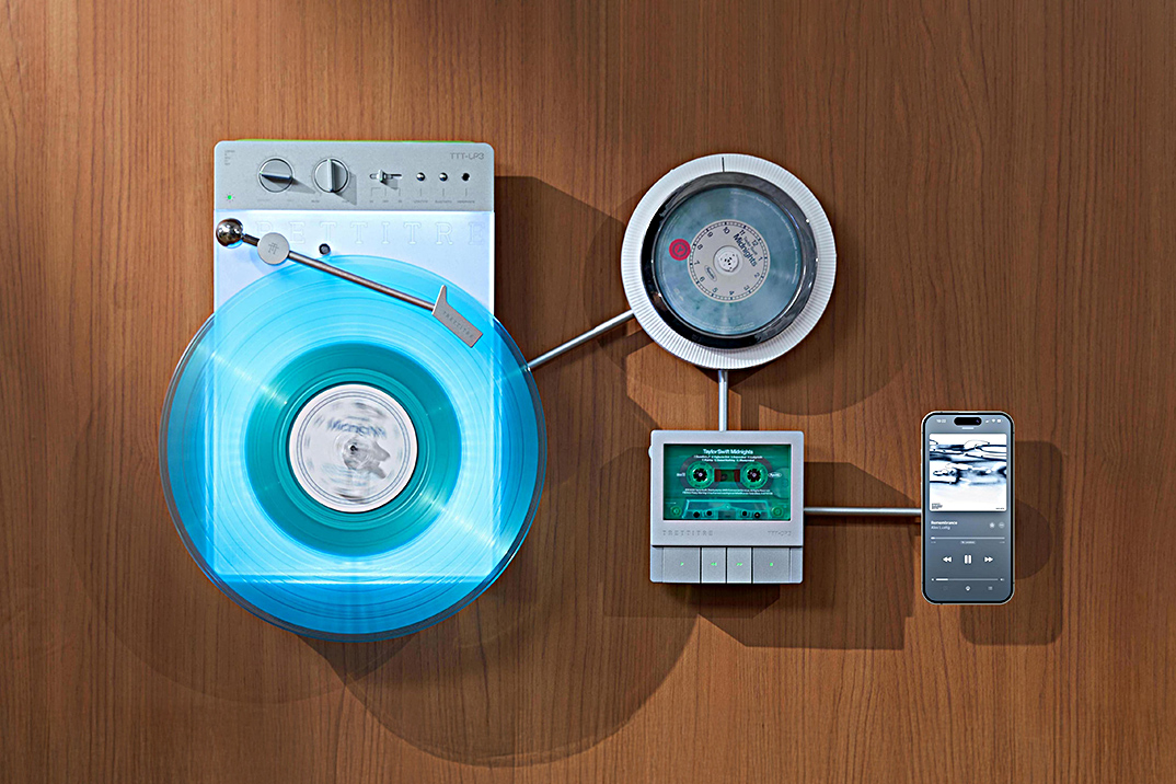 O TTT da Trettitre é um sistema de áudio modular tudo-em-um estilo retro