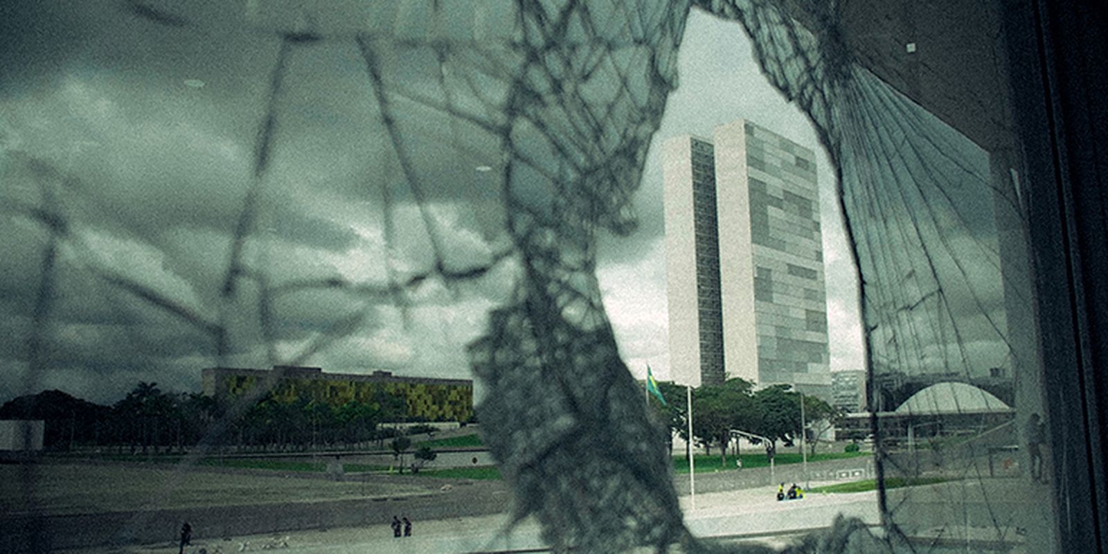 Petra Costa é finalista em categoria do Prêmio Emmy de Documentários