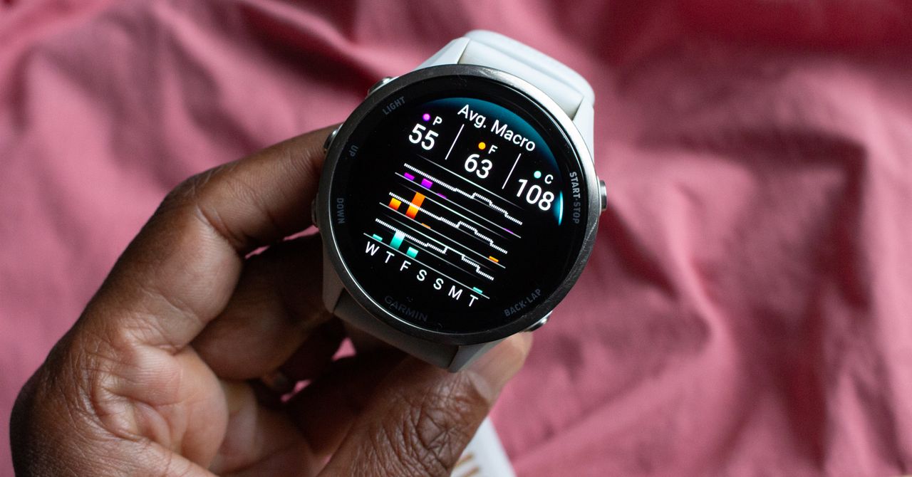 Novos recursos de treinamento Garmin (2026): monitoramento nutricional, registro de estilo de vida e muito mais