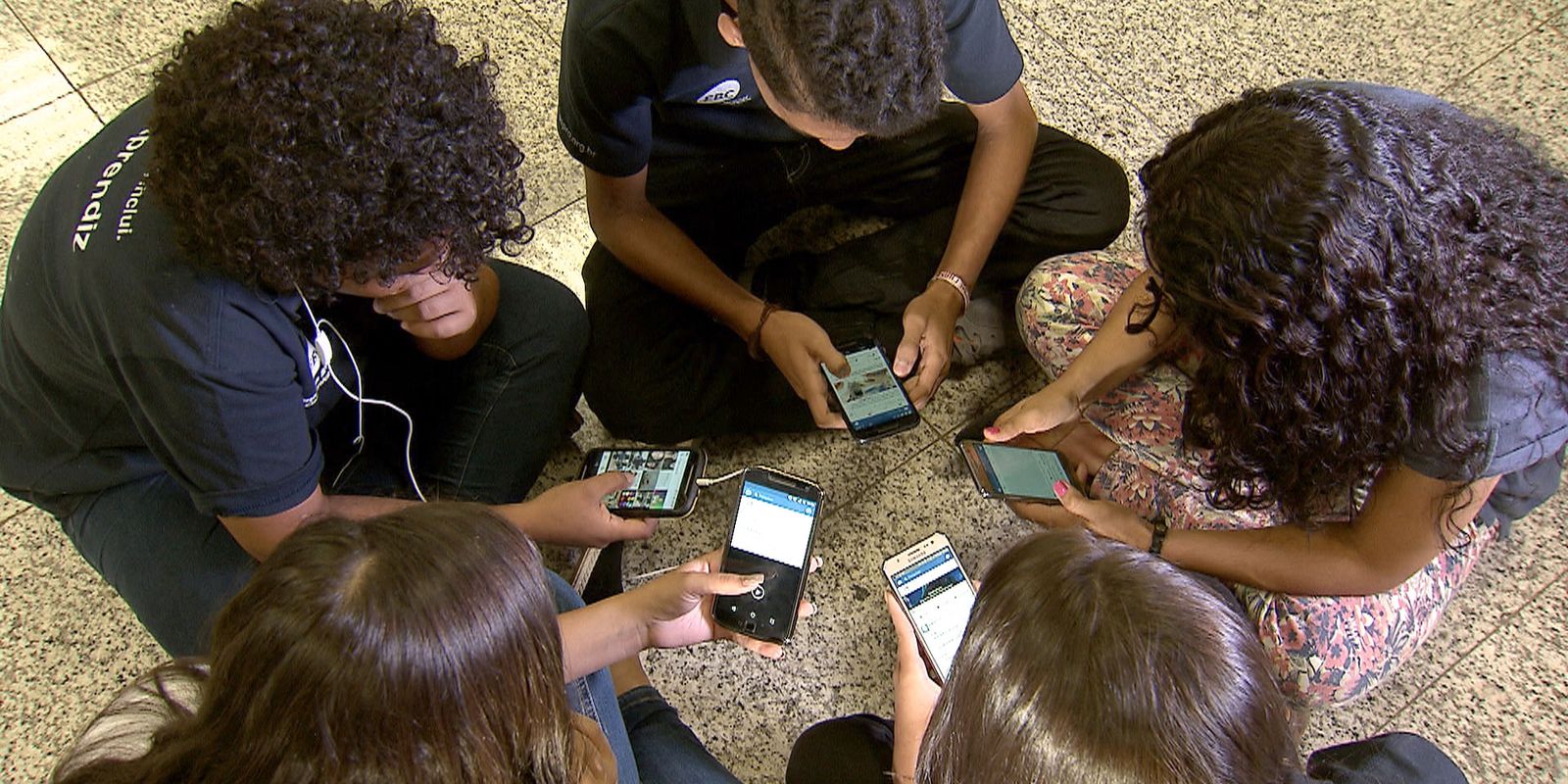 MEC livros: plataforma dá acesso gratuito a 8 mil livros digitais