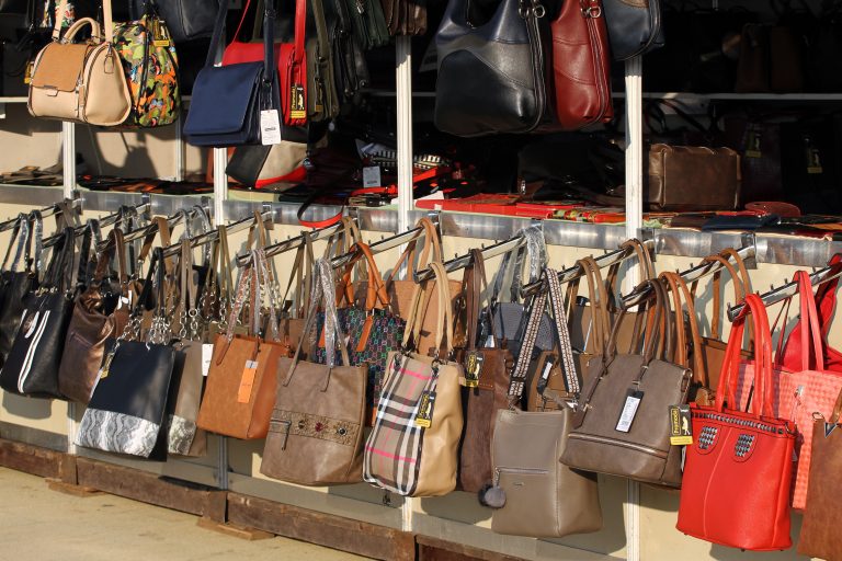 Comissão externa debate impactos econômicos da pirataria, falsificação e contrabando – Notícias