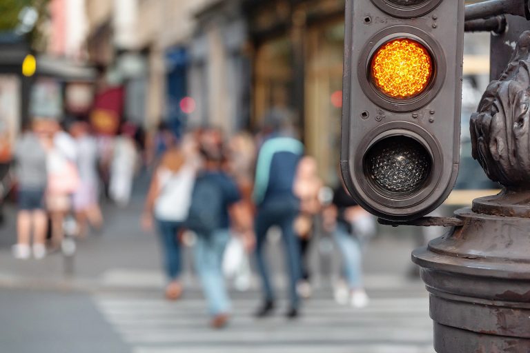 Câmara aprova projeto sobre sinalização de travessia de pedestres – Notícias