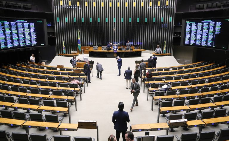 Câmara aprova regime de urgência para três projetos de lei – Notícias