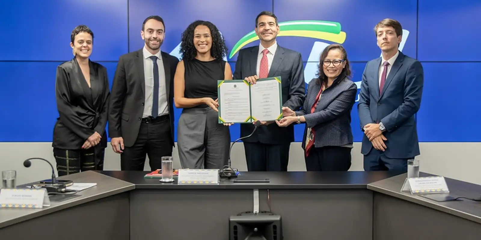 AGU garante posse de servidora exonerada do Itamaraty por banca racial