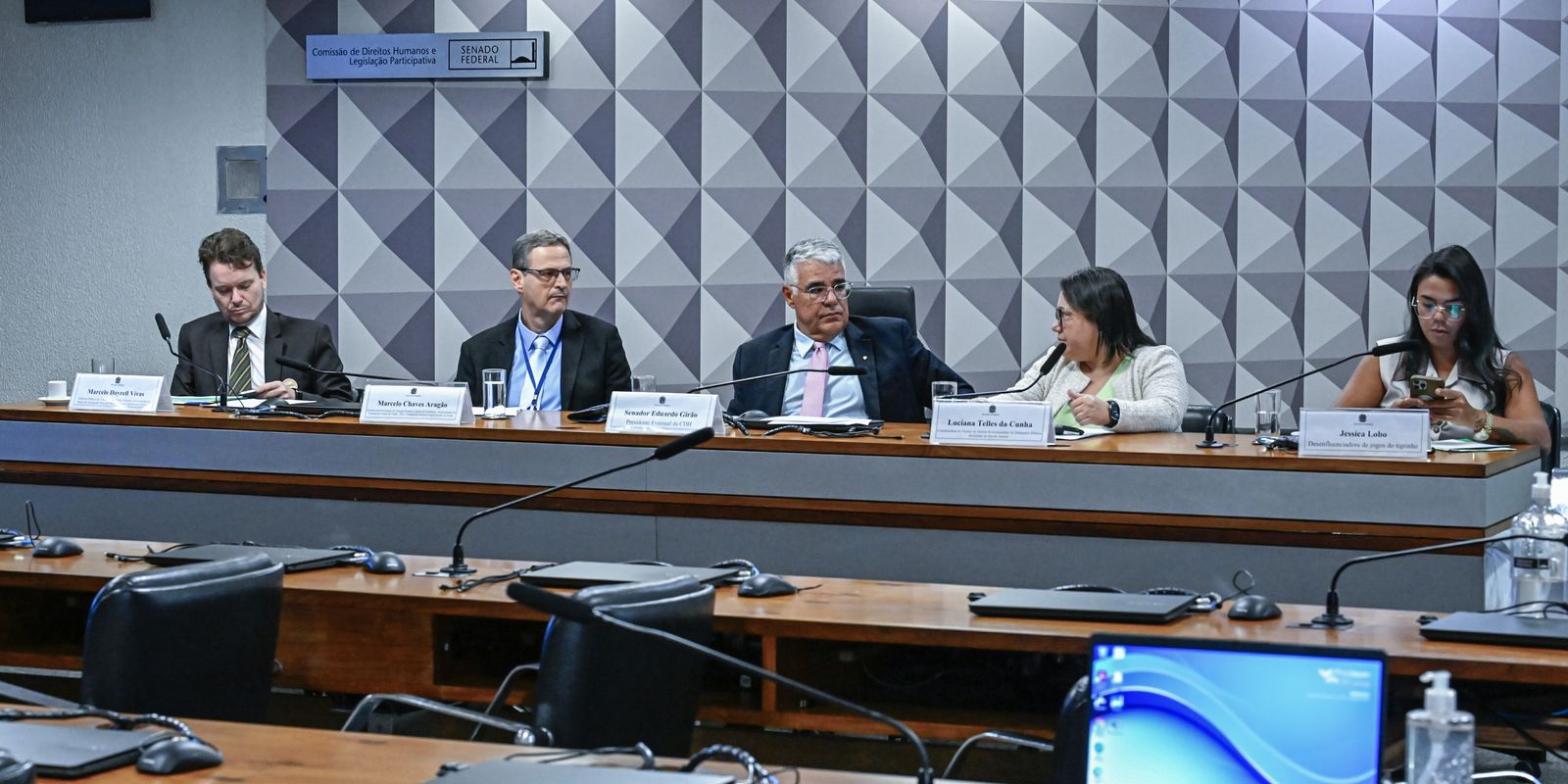 Defensores pedem regras mais rígidas para publicidade das bets 
