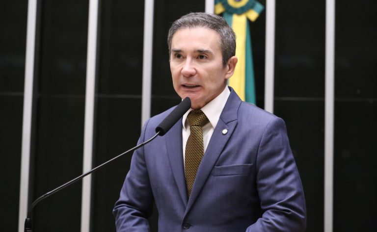Comissão aprova compartilhamento de laboratórios entre institutos de pesquisa públicos – Notícias