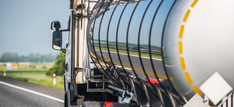 ANTT apoia curso gratuito sobre sinalização no transporte rodoviário de produtos perigosos — Agência Nacional de Transportes Terrestres